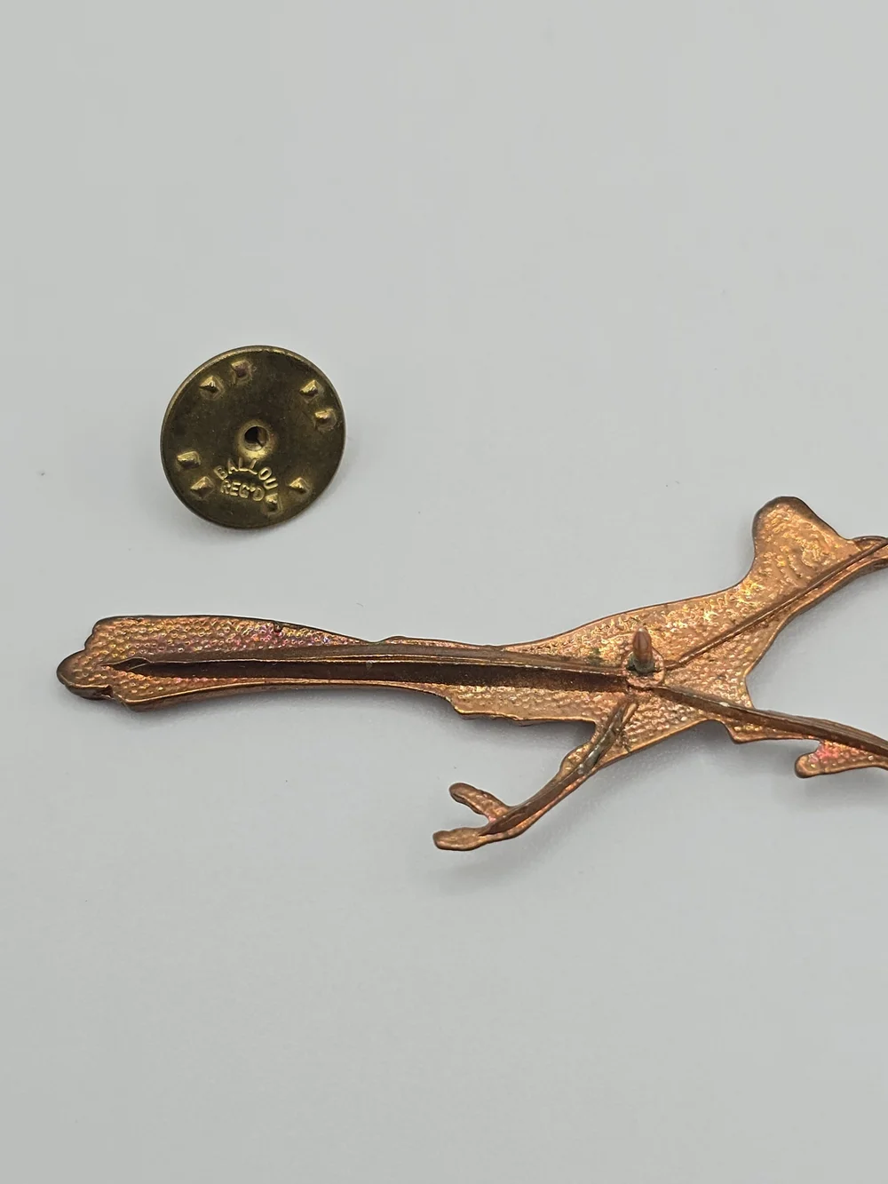 VTG Roadrunner Pin Copper Plated Tie Tack Scatter Lapel Pin Bird 2